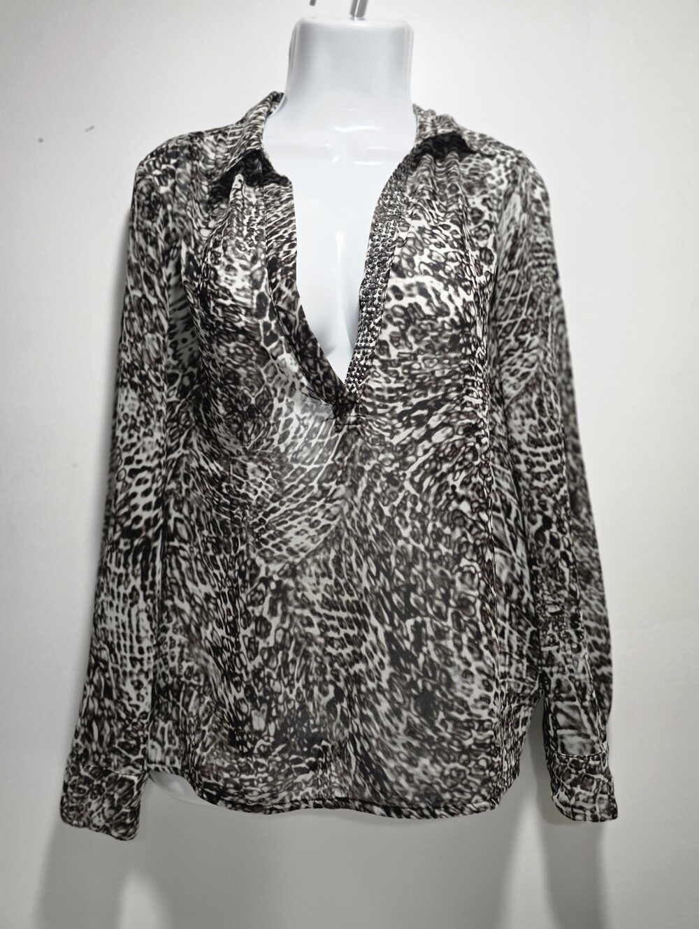 Jennifer Lopez Black & Gray Satin Printed Top Size-Xs